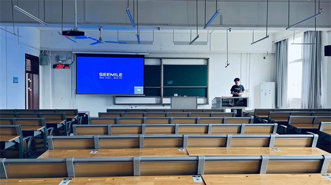 連續(xù)三年選購視美樂，武漢大學(xué)高校投影體驗再升級